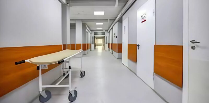 Kiedy rodzice otrzymali telefon i usłyszeli, że ich córka jest w szpitalu, natychmiast tam pobiegli ։ Ale gdy dotarli do szpitala i dowiedzieli się, z jakiego powodu ich córka tam była, pozostali w osłupieniu